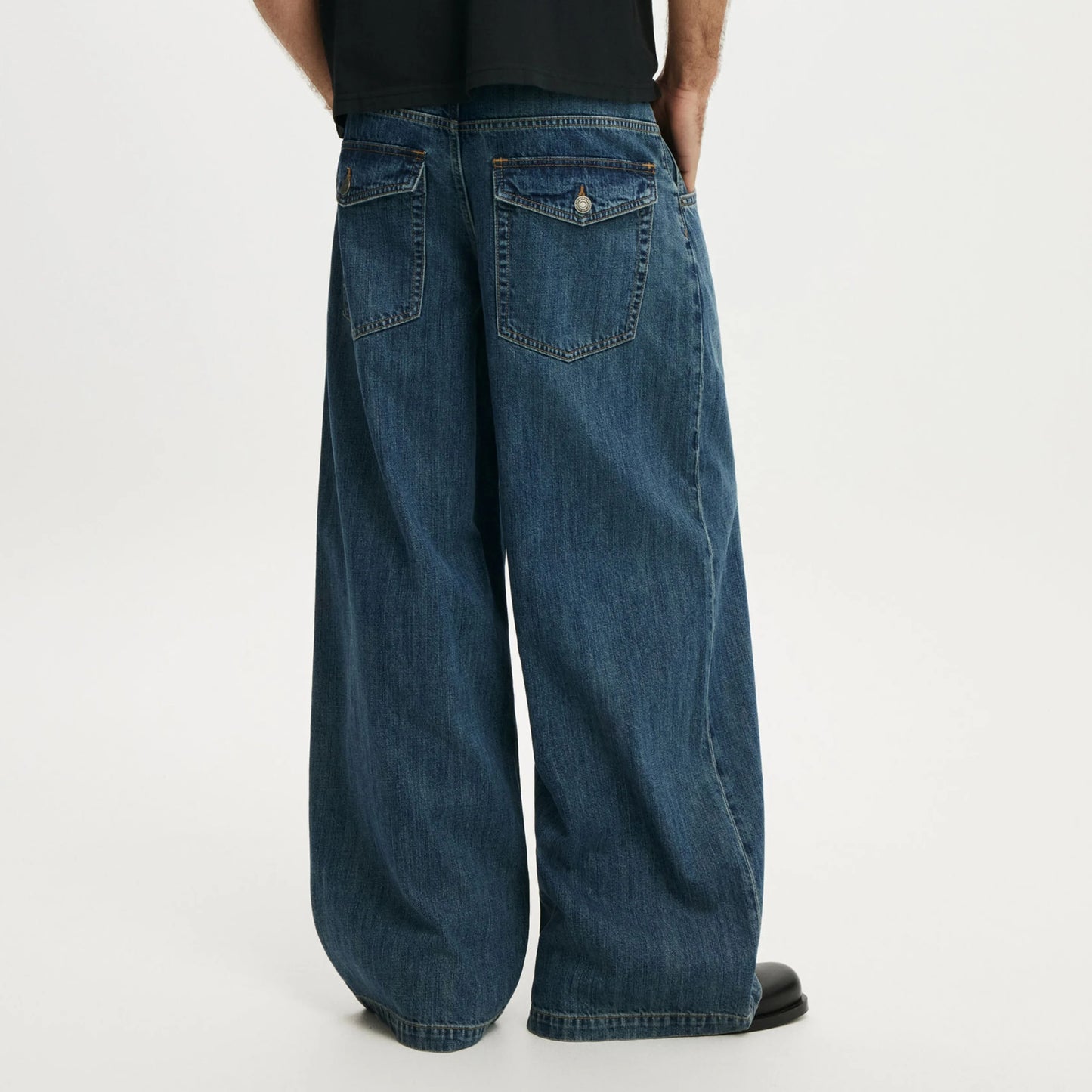 Wide-Leg Dark Blue Denim Jeans with Flap Back Pockets
